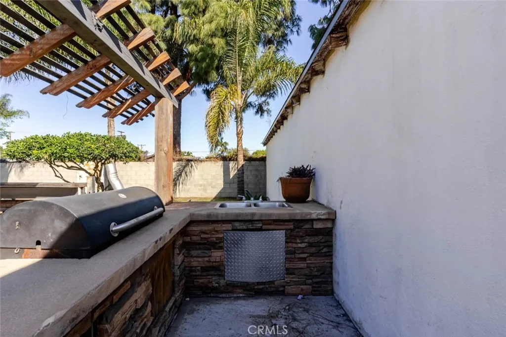 3813 Lyndora Street, Lynwood, California 90262 home-pic-15