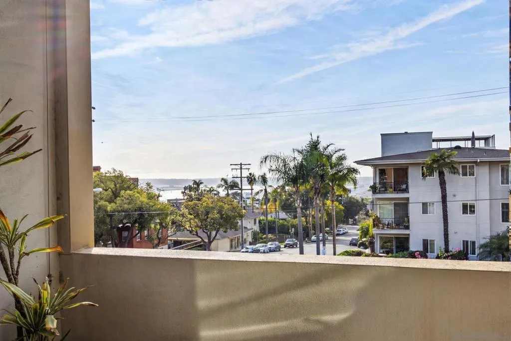 2701 2nd Ave 201, San Diego, California 92103 home-pic-17