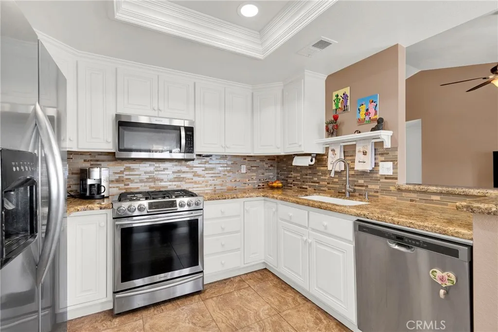 440 La Costa, Banning, California 92220 home-pic-16