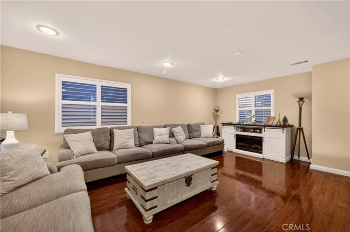 17388 Hawkwood, Riverside, California 92503