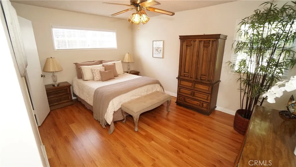 16519 Minnehaha, Granada Hills, California 91344 home-pic-30