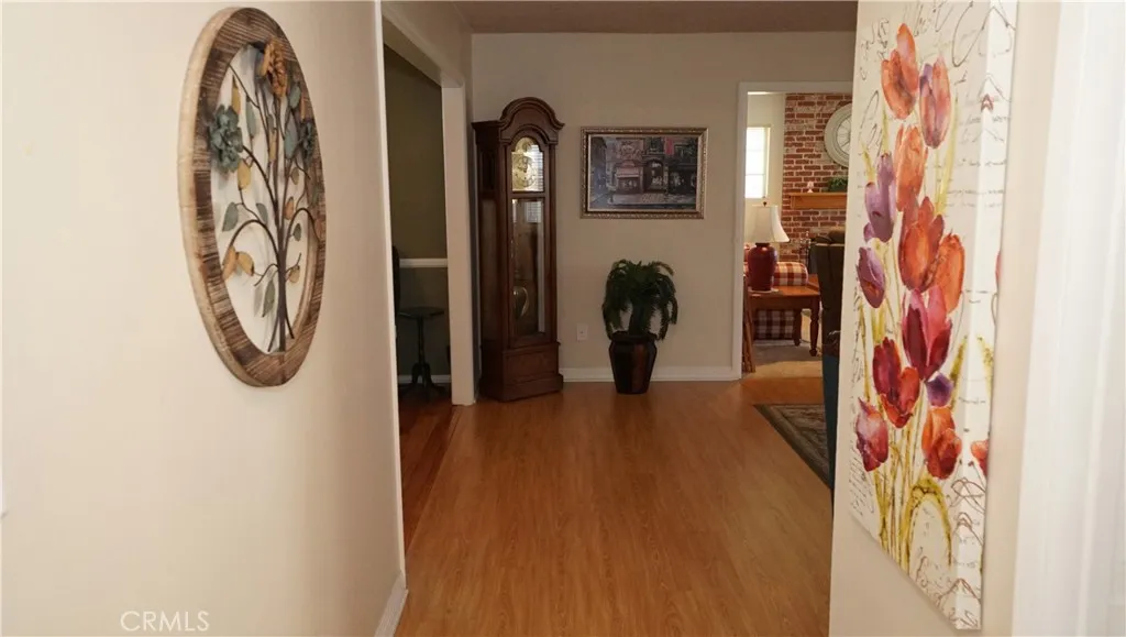 16519 Minnehaha, Granada Hills, California 91344 home-pic-14