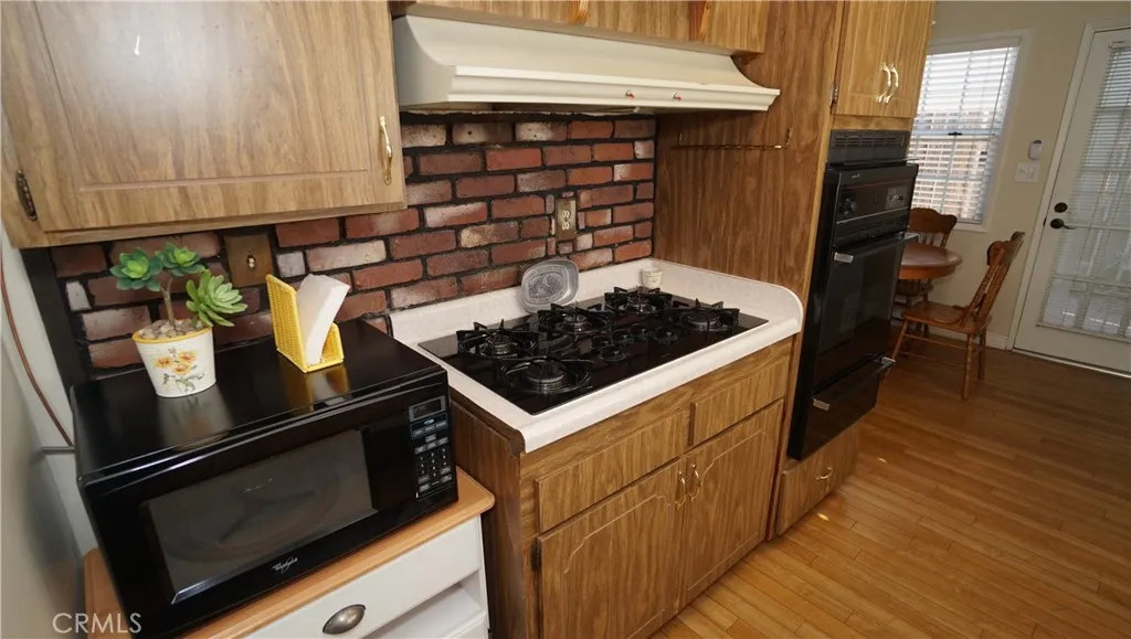 16519 Minnehaha, Granada Hills, California 91344 home-pic-24