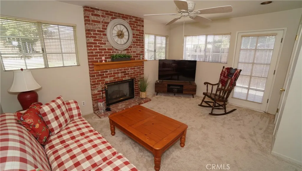 16519 Minnehaha, Granada Hills, California 91344 home-pic-21