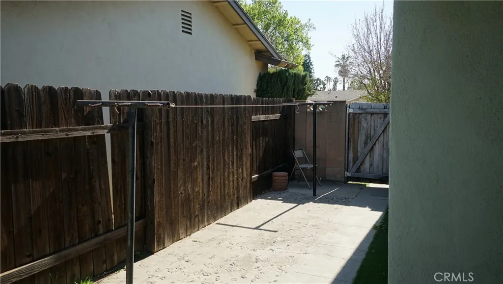 16519 Minnehaha, Granada Hills, California 91344 home-pic-37