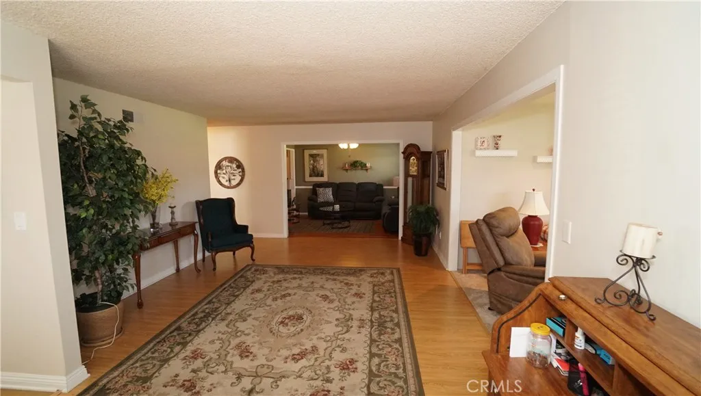 16519 Minnehaha, Granada Hills, California 91344 home-pic-17