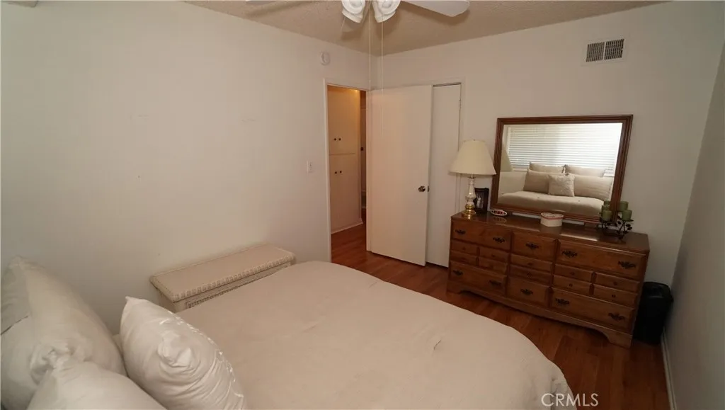 16519 Minnehaha, Granada Hills, California 91344 home-pic-28