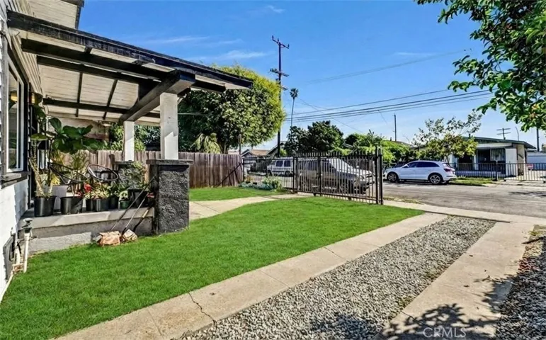 Lawn virtually enhanced