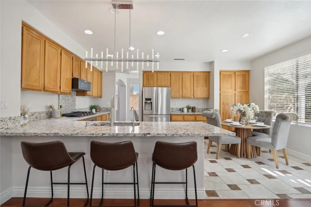 Picture  taken when the house was staged previously