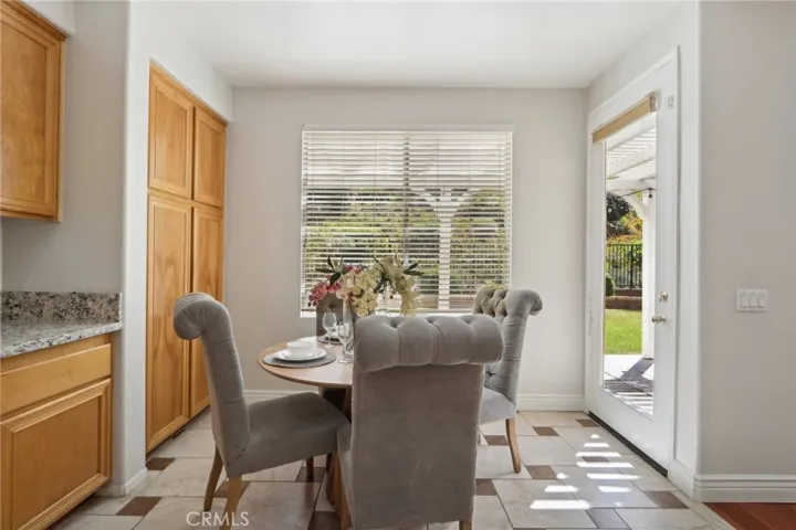 Picture  taken when the house was staged previously