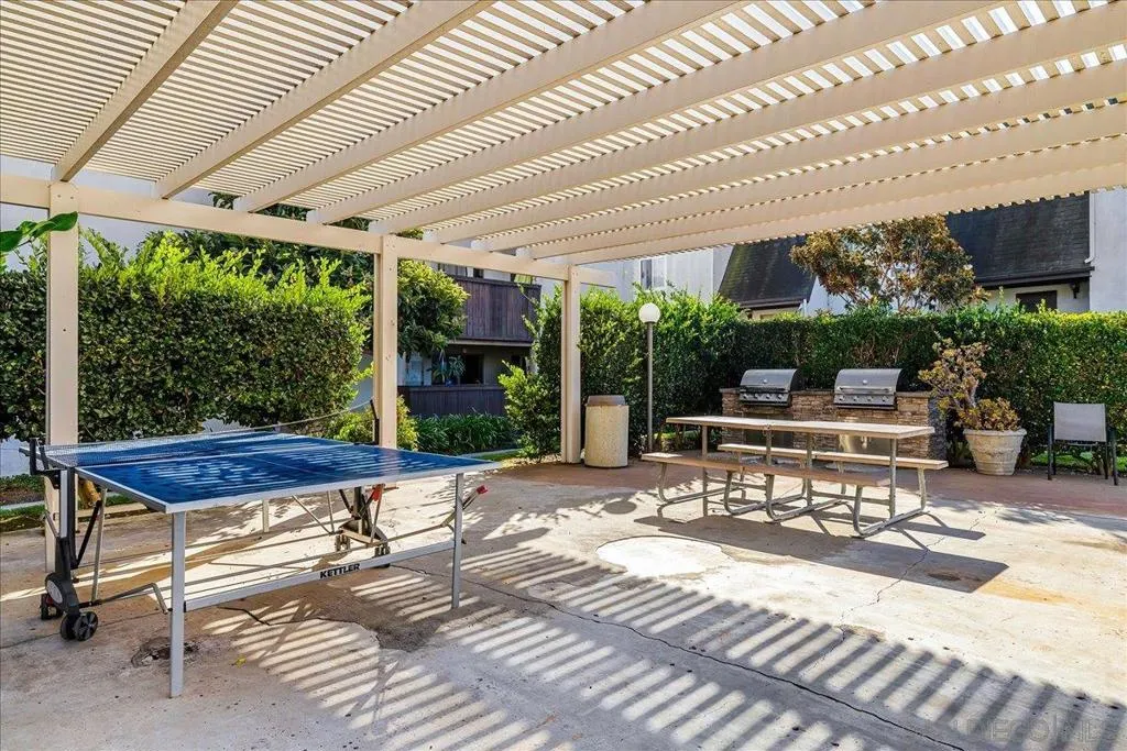 1389 Caminito Gabaldon A, San Diego, California 92108 home-pic-20