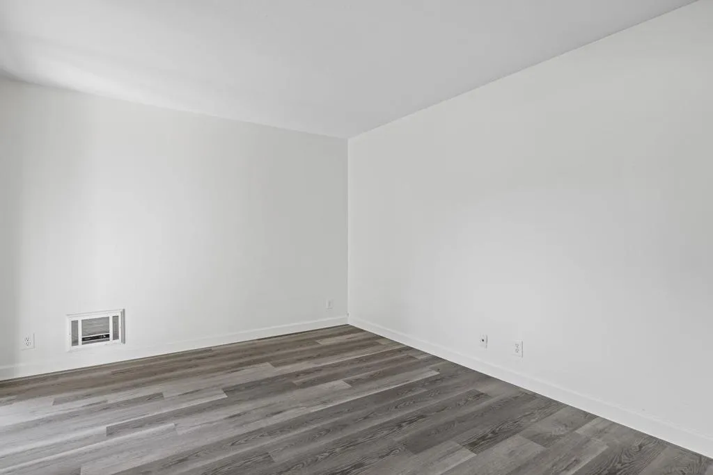 1389 Caminito Gabaldon A, San Diego, California 92108 home-pic-13