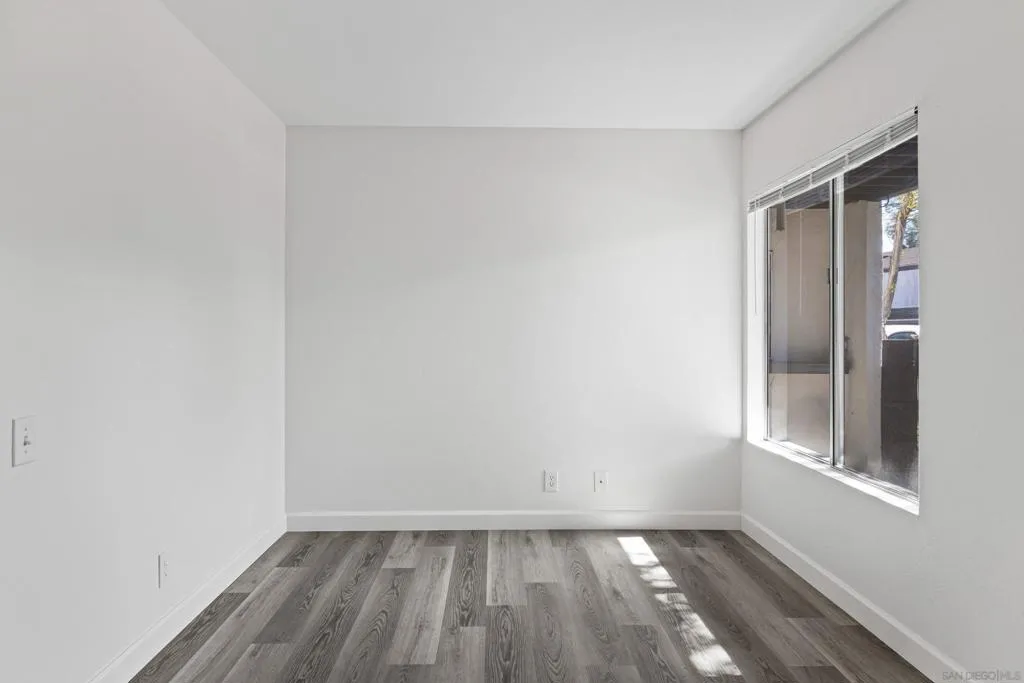 1389 Caminito Gabaldon A, San Diego, California 92108 home-pic-14