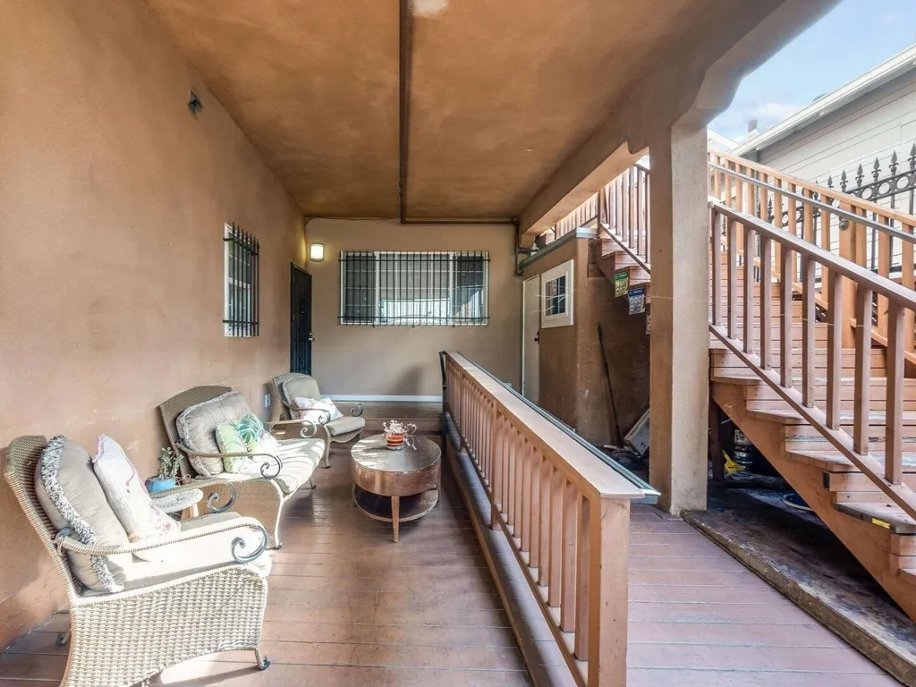 2842 Adeline St 6, Oakland, California 94608 home-pic-12