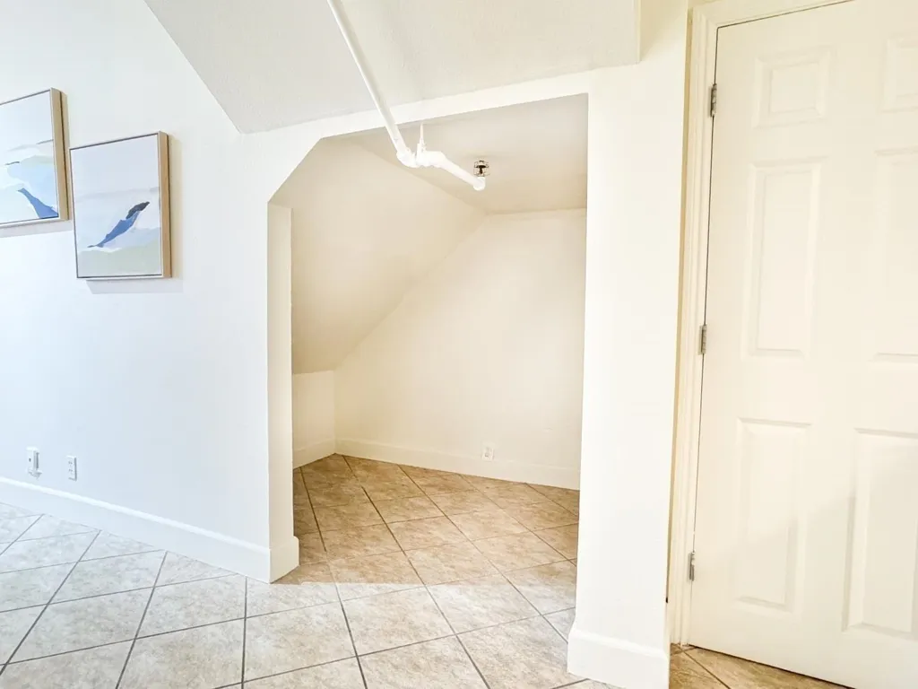 2842 Adeline St 6, Oakland, California 94608 home-pic-10