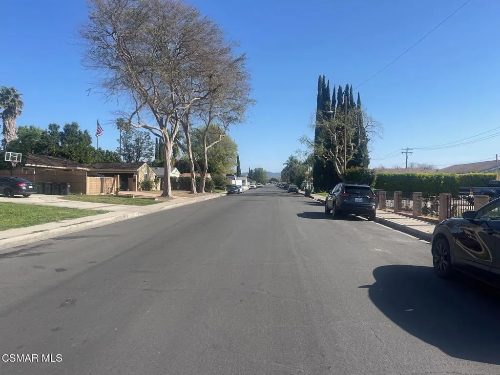 1240 Graham Street, Simi Valley, California 93065 home-pic-20