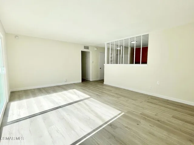 1240 Graham - 8 of 20