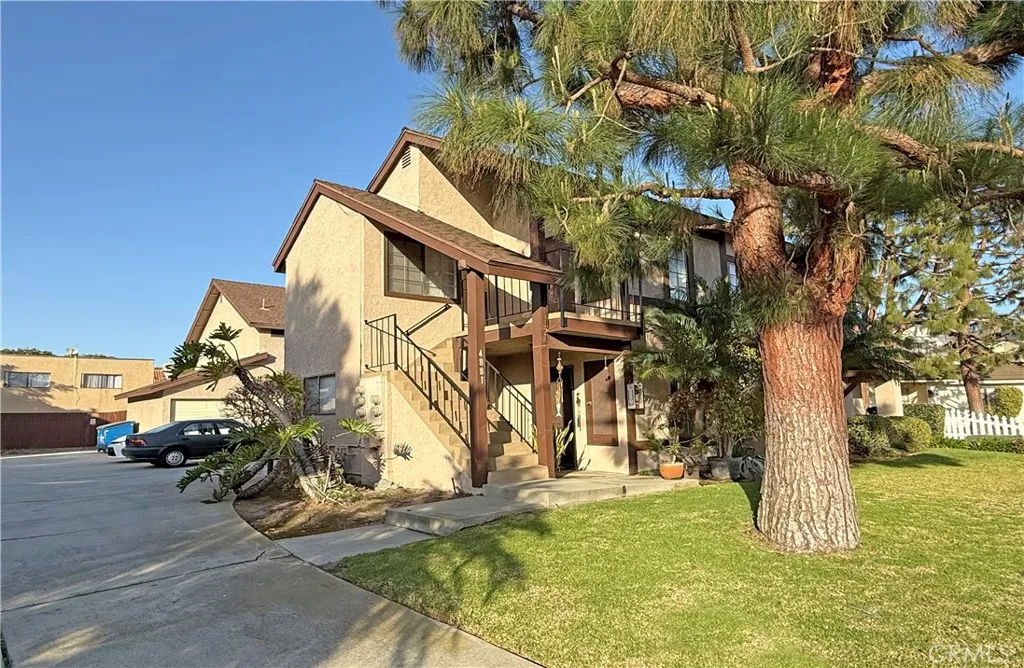 4881 Vista Drive, Huntington Beach, California 92649 home-pic-3