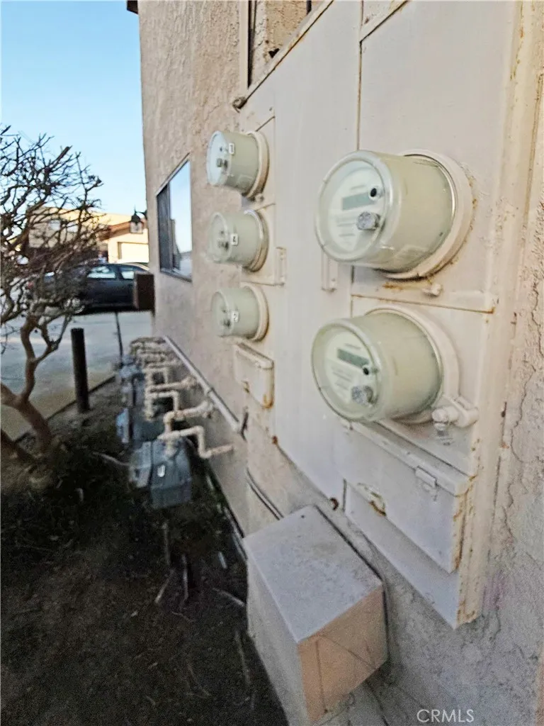 4881 Vista Drive, Huntington Beach, California 92649 home-pic-7