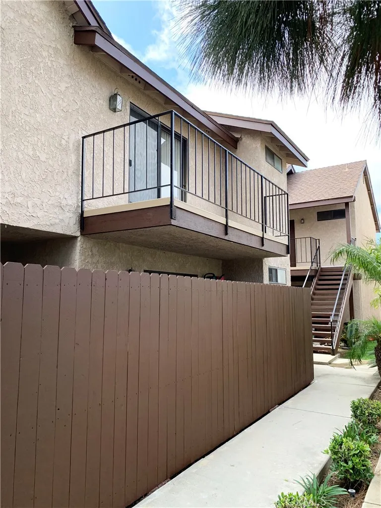 4881 Vista Drive, Huntington Beach, California 92649 home-pic-24