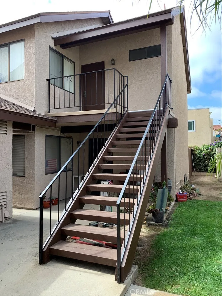 4881 Vista Drive, Huntington Beach, California 92649 home-pic-25