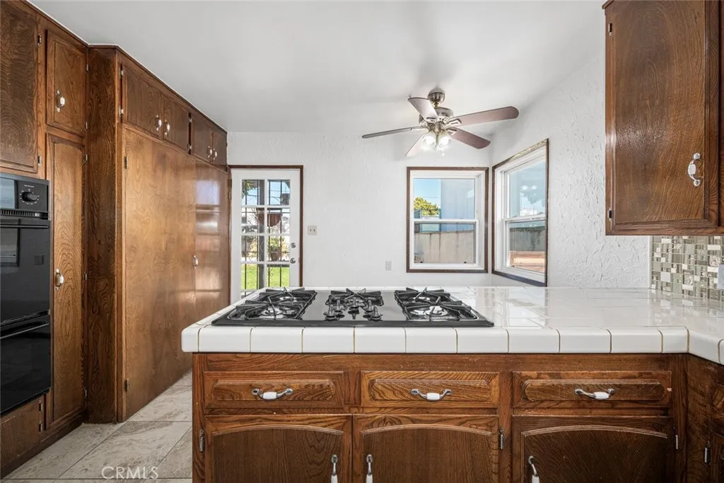 964 W 14th, San Pedro, California 90731 home-pic-28