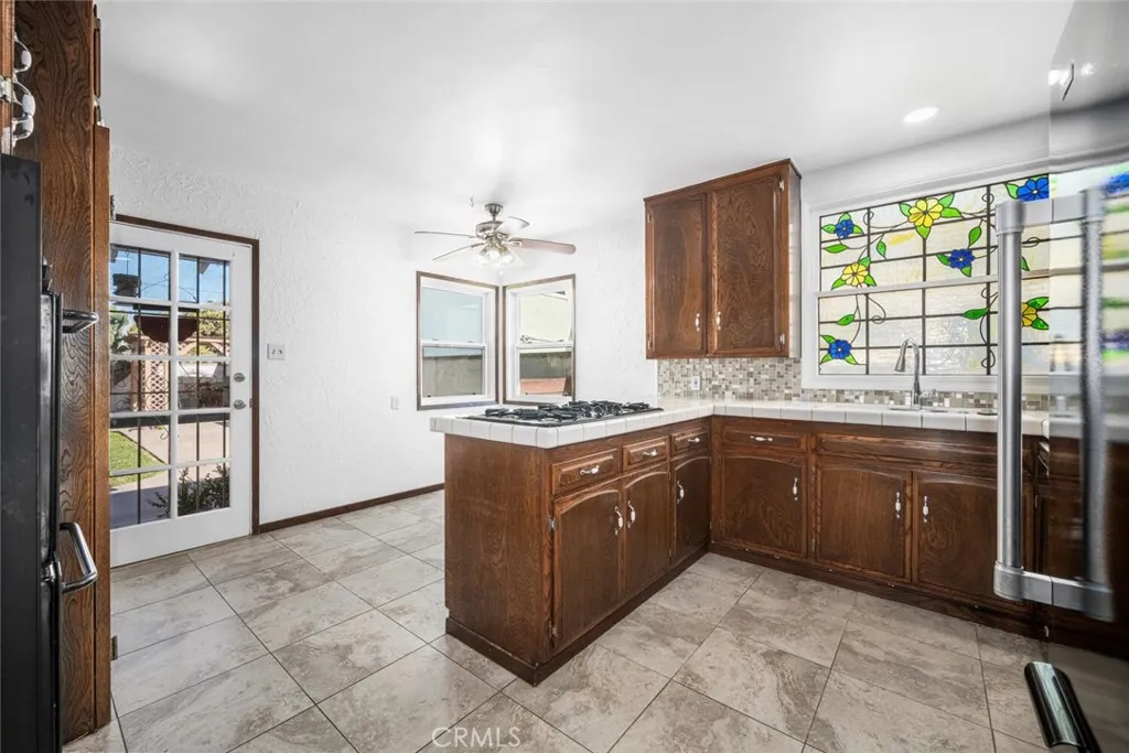 964 W 14th, San Pedro, California 90731 home-pic-25