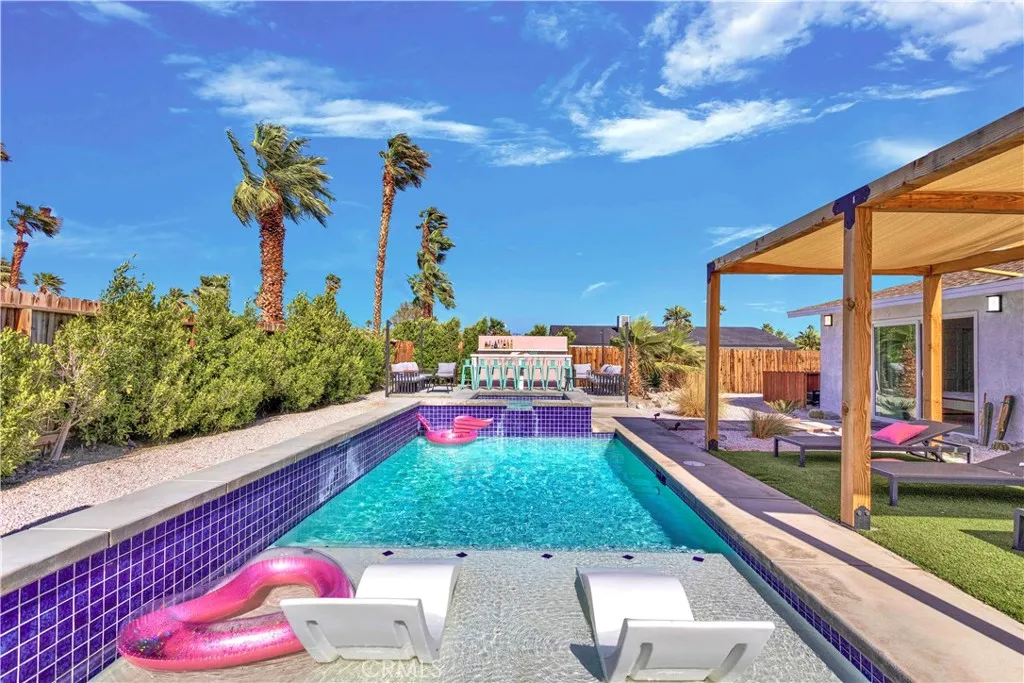 2144 E Rogers, Palm Springs, California 92262 home-pic-32