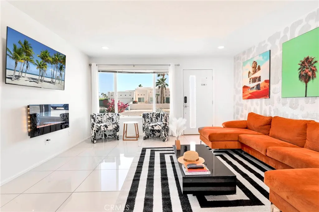 2144 E Rogers, Palm Springs, California 92262 home-pic-8