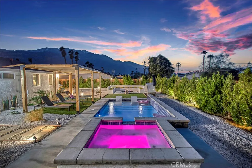2144 E Rogers, Palm Springs, California 92262 home-pic-1