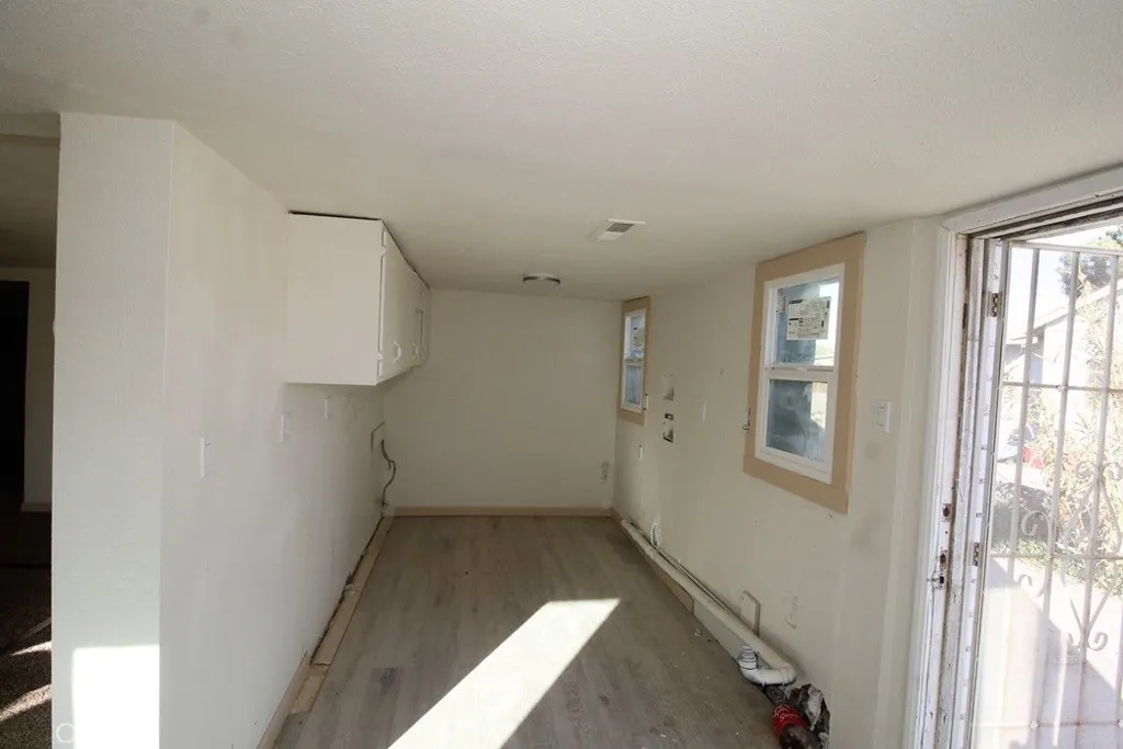 35630 San Bernardino, Daggett, California 92327 home-pic-5