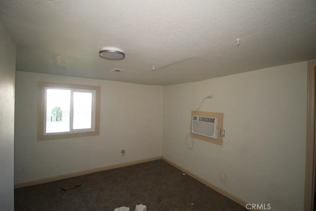 35630 San Bernardino, Daggett, California 92327 home-pic-9