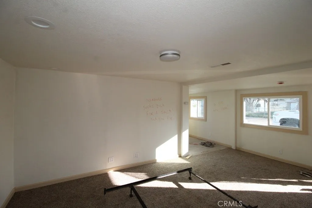 35630 San Bernardino, Daggett, California 92327 home-pic-11