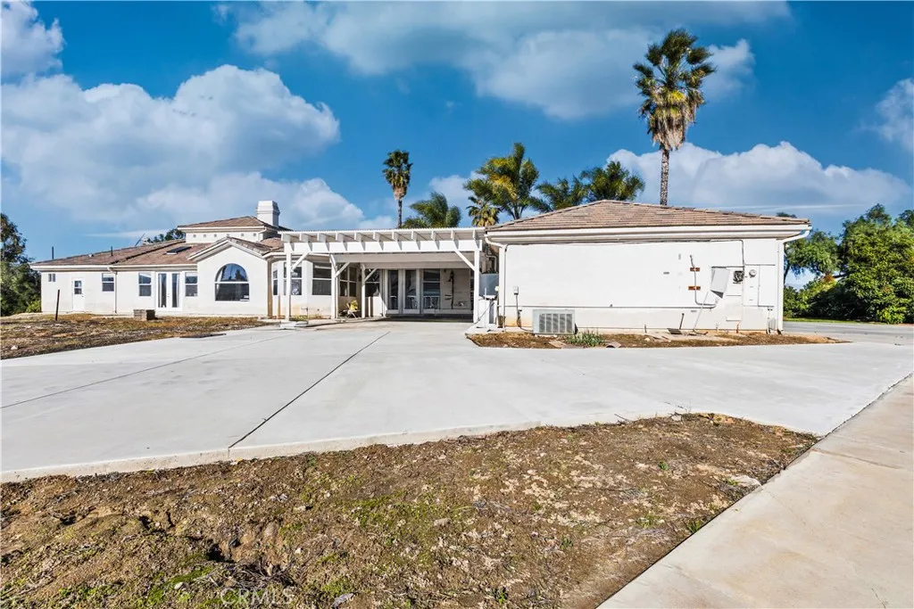 2540 Monroe Street, Riverside, California 92504 home-pic-58