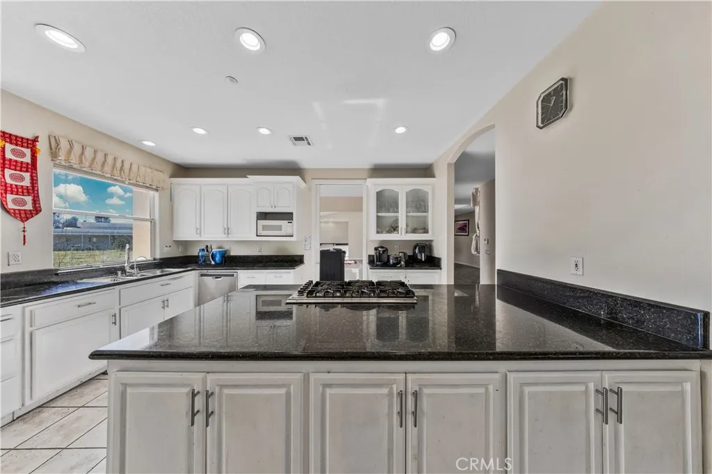 2540 Monroe Street, Riverside, California 92504 home-pic-20
