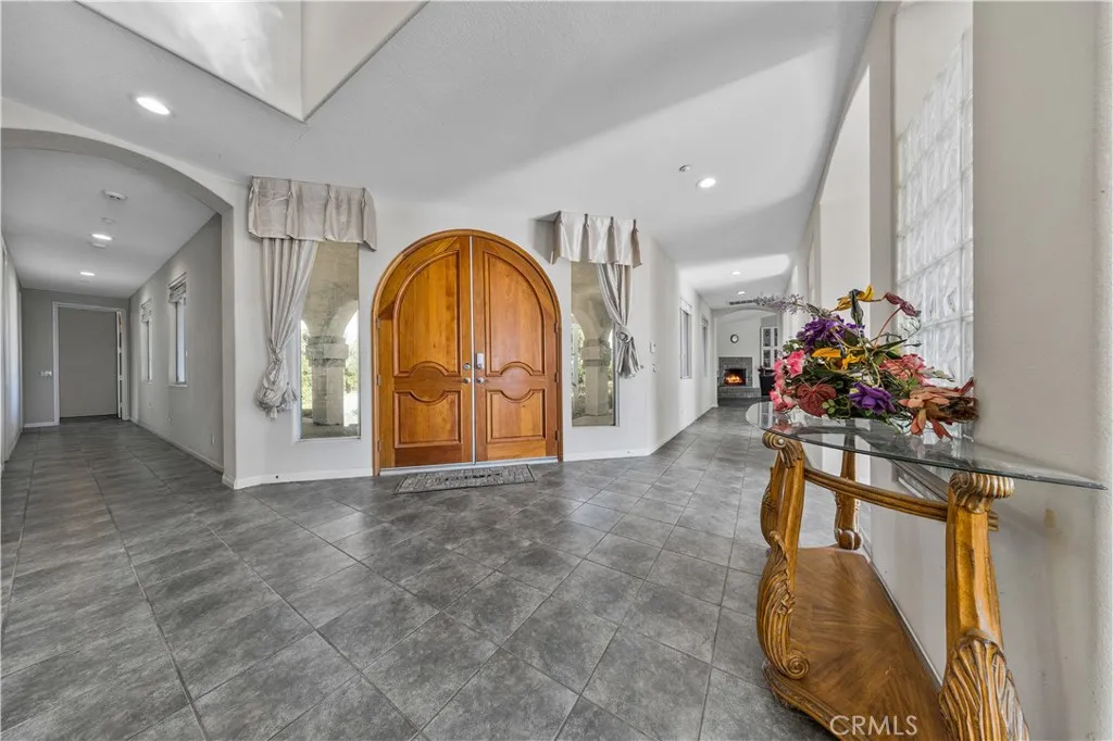 2540 Monroe Street, Riverside, California 92504 home-pic-18