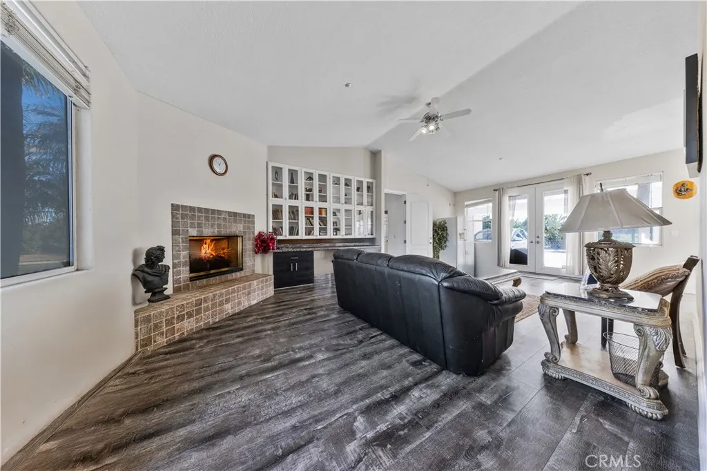 2540 Monroe Street, Riverside, California 92504 home-pic-22