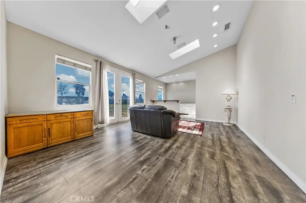 2540 Monroe Street, Riverside, California 92504 home-pic-16