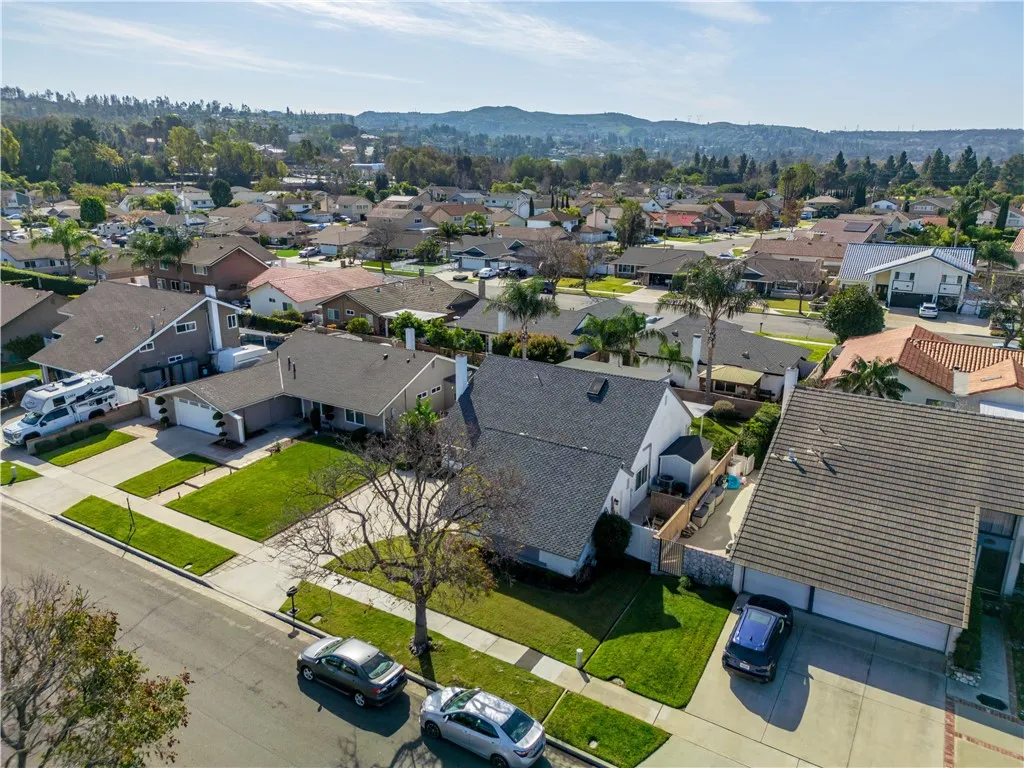 215 N Avenida Segovia, Anaheim Hills, California 92808 home-pic-36