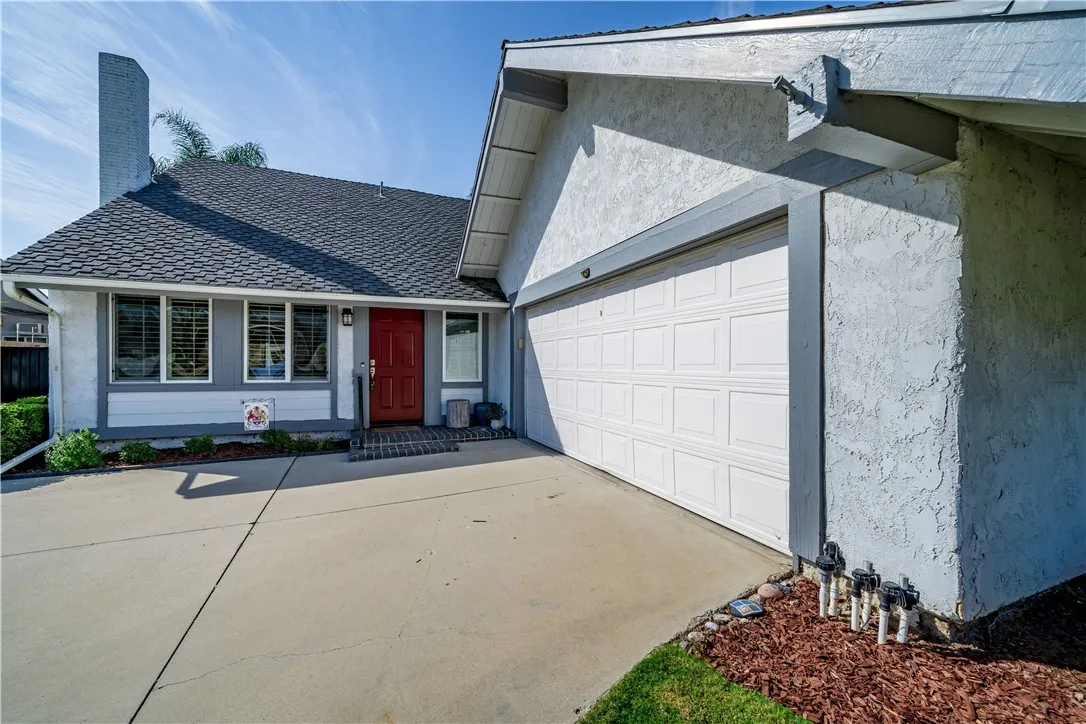 215 N Avenida Segovia, Anaheim Hills, California 92808 home-pic-3