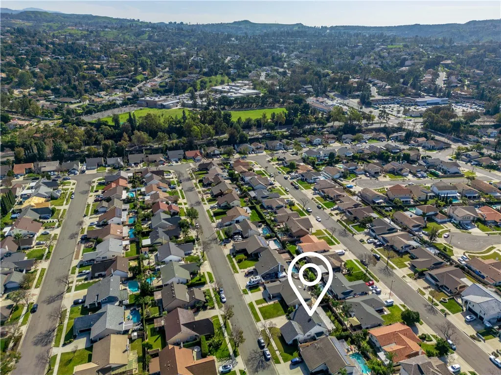 215 N Avenida Segovia, Anaheim Hills, California 92808 home-pic-40