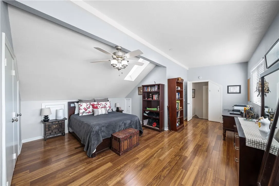 215 N Avenida Segovia, Anaheim Hills, California 92808 home-pic-22