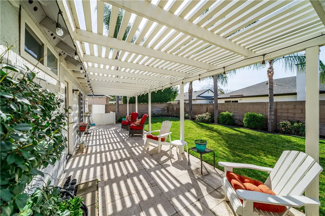 215 N Avenida Segovia, Anaheim Hills, California 92808 home-pic-9