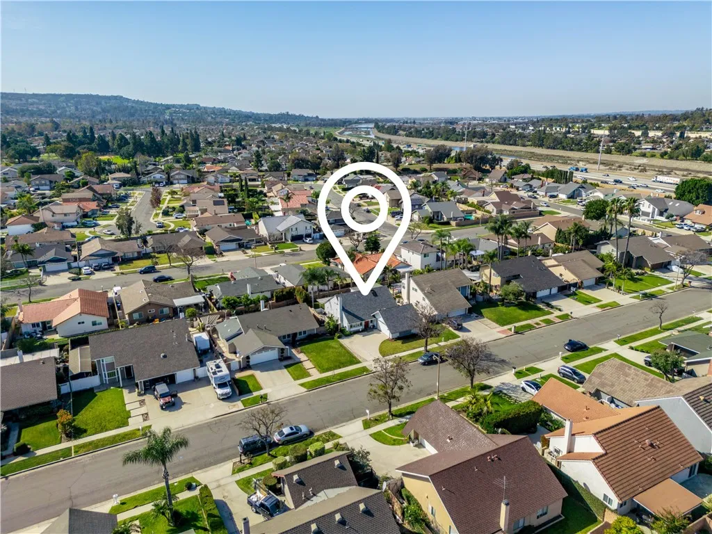 215 N Avenida Segovia, Anaheim Hills, California 92808 home-pic-45