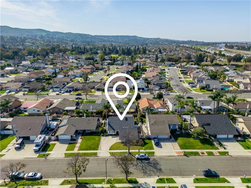 215 N Avenida Segovia, Anaheim Hills, California 92808 home-pic-46