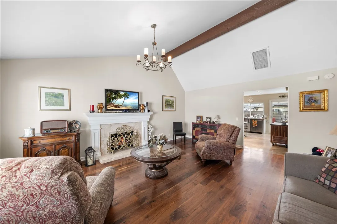 215 N Avenida Segovia, Anaheim Hills, California 92808 home-pic-16