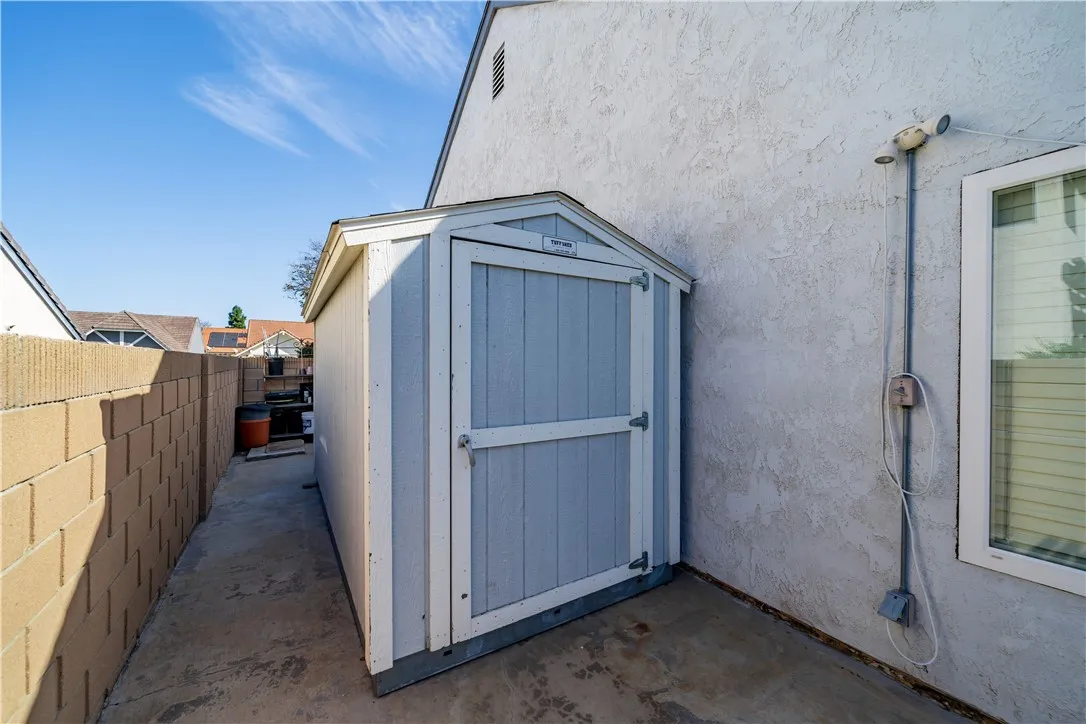 215 N Avenida Segovia, Anaheim Hills, California 92808 home-pic-35