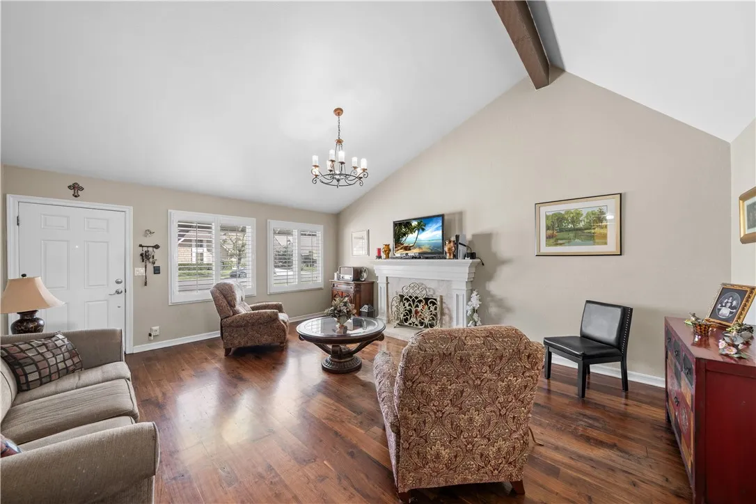 215 N Avenida Segovia, Anaheim Hills, California 92808 home-pic-15