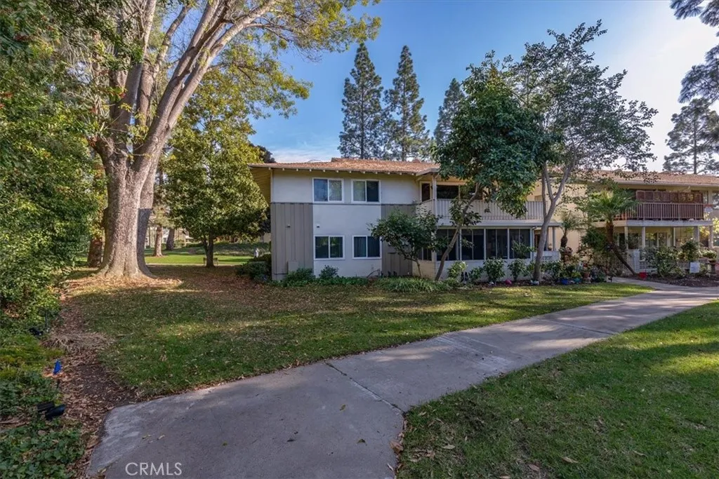 76 Calle Argon G, Laguna Woods, California 92637 home-pic-23