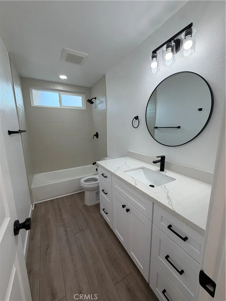 1400 W Warner Avenue 41, Santa Ana, California 92704 home-pic-12